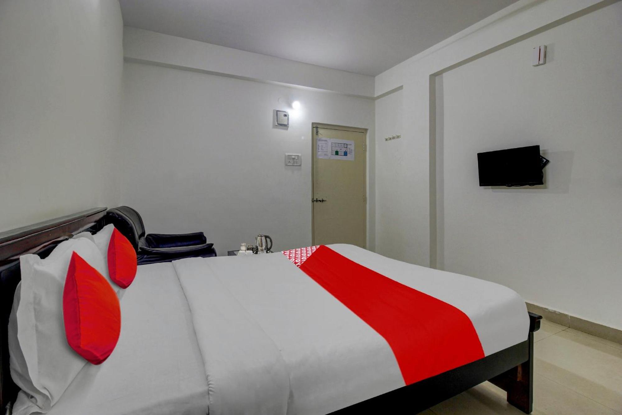 Hotel O Stay U Like Hotel'S Гайдарабад Екстер'єр фото