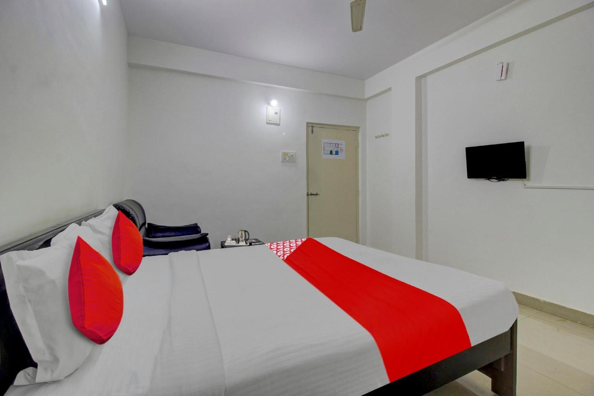 Hotel O Stay U Like Hotel'S Гайдарабад Екстер'єр фото